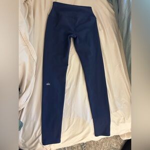 ALO Yoga Women’s Deep Blue Leggings